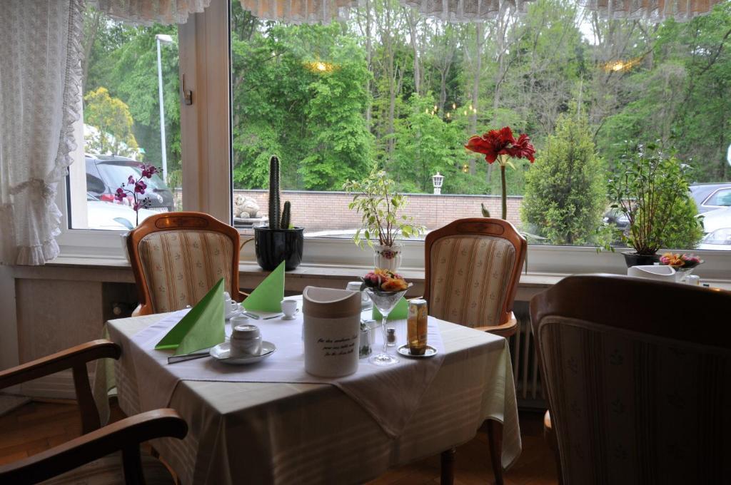 Hotel Waldersee Hanovre Extérieur photo